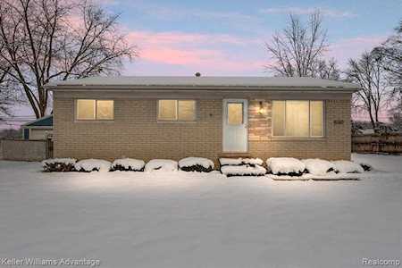 22176 Tulane Ave Farmington Hills, MI 48336