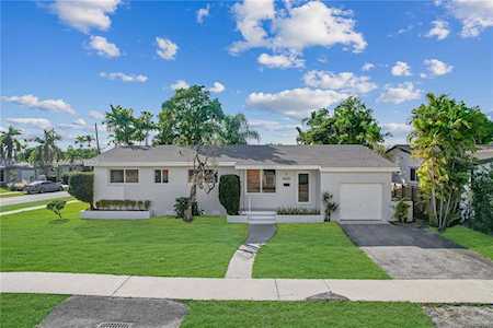 5060 SW 90th Ct Miami, FL 33165