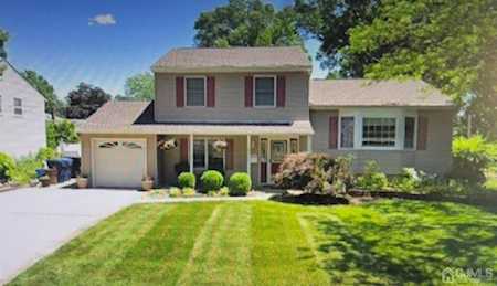 984 Grissom Avenue North Brunswick, NJ 08902