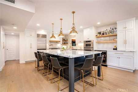 21811 Fairlane Circle Huntington Beach, CA 92646