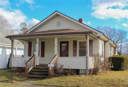 29 Somerset Ave East Providence, RI 02915