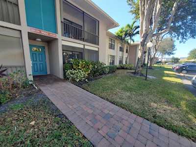9960 Pineapple Tree Drive #106 Boynton Beach, FL 33436