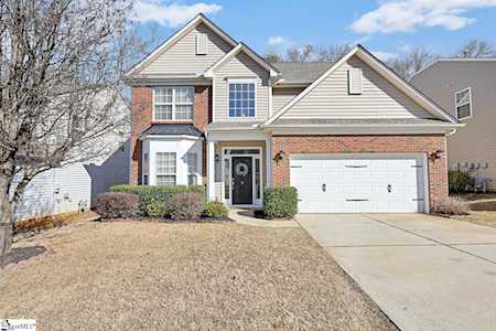 8 Knoll Ridge Dr Greer, SC 29650