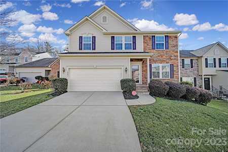 16651 Crimson Sargent Dr Charlotte, NC 28213