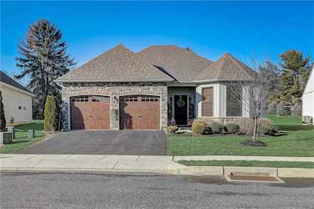 3479 Daylily Dr Emmaus, PA 18049