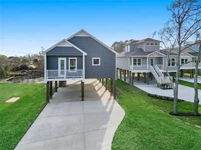 713 Baywood Dr Seabrook, TX 77586