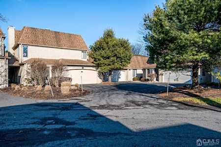 22 Carriage Place Edison, NJ 08820