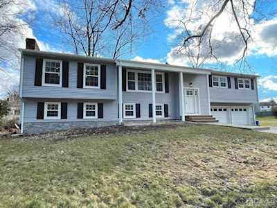 1316 Jackson Drive North Brunswick, NJ 08902
