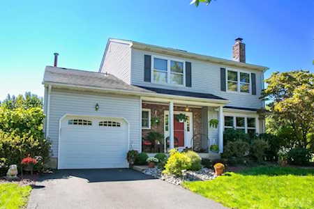 34 SE Wetherhill Way South Brunswick, NJ 08810