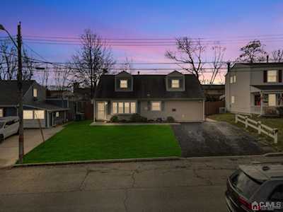 36 Elm Terrace Sayreville, NJ 08859