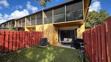 1036 NE 209th Ter #1036 Miami, FL 33179