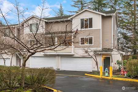 5504 240th St SW #B206 Mountlake Terrace, WA 98043
