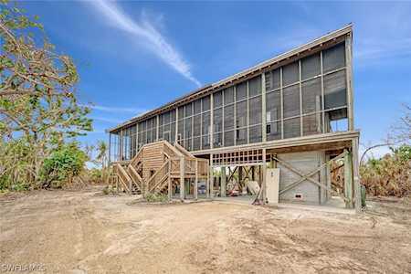 1834 Long Point Ln Sanibel, FL 33957