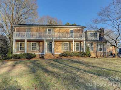 6213 Carriagehouse Ln Charlotte, NC 28226