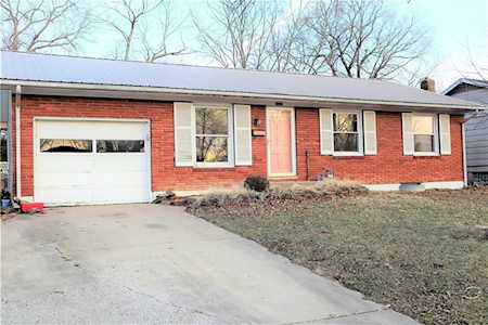 1601 S Main St Harrisonville, MO 64701