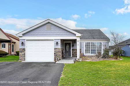 15 Blackthorn Place Manchester, NJ 08759