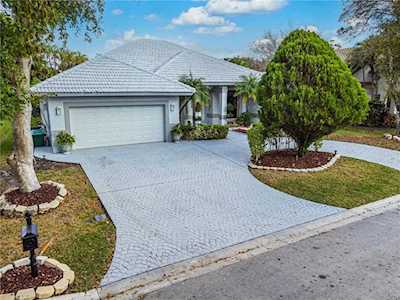 12499 Classic Dr Coral Springs, FL 33071