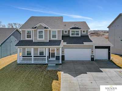 20721 Jeannie Ln Gretna, NE 68028
