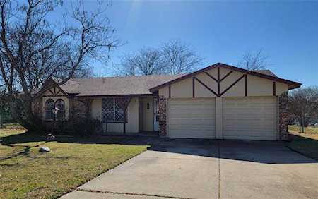 5600 Macaskill Drive Haltom City, TX 76148