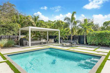 4831 NW 5th Ave Miami, FL 33127