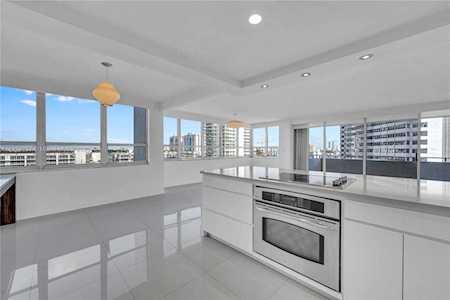 11 Island Ave #812 Miami Beach, FL 33139