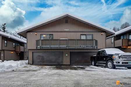 7337 Foxridge Circle #Q-1 Anchorage, AK 99518