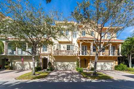 2490 San Pietro Circle Palm Beach Gardens, FL 33410