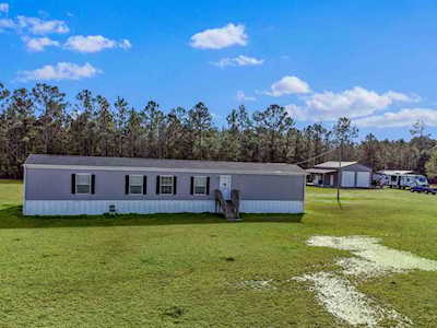 4224 Horse Pen Bay Rd. Aynor, SC 29511