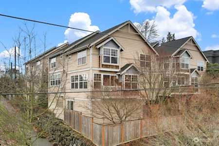 4101 Whitman Ave N #A Seattle, WA 98103