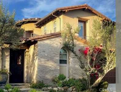 31 Deer Track Irvine, CA 92618