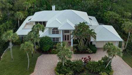 905 Holoma Dr Indian River Shores, FL 32963