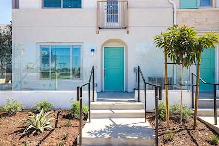 605 E Madison Ln La Habra, CA 90631