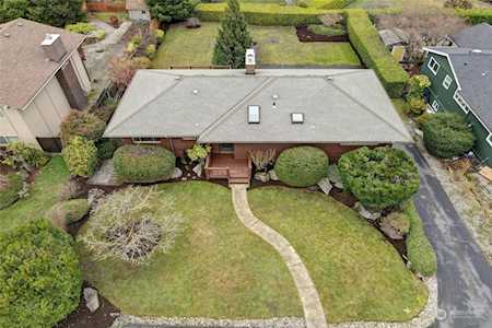 11622 SE 48th St Bellevue, WA 98006