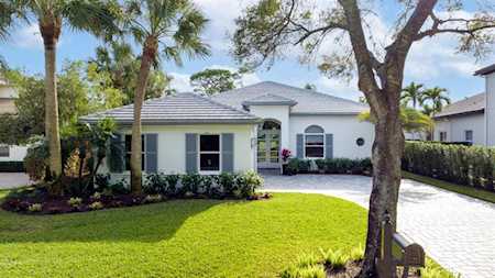 118 N Village Way Jupiter, FL 33458