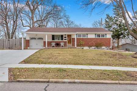 1060 Trelane Ave St Louis, MO 63126