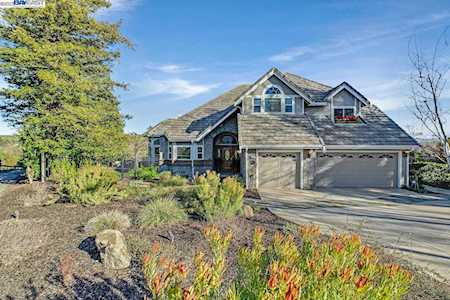 678 Romeo Ct Pleasanton, CA 94566