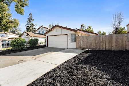 8091 Calle Royale Way Sacramento, CA 95823