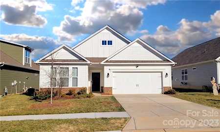 126 Cup Chase Dr Mooresville, NC 28115
