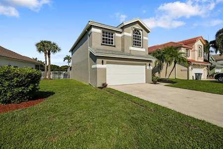 7382 Ashley Shores Circle Lake Worth, FL 33467