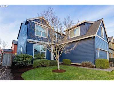 4263 SE Oakhurst ST Hillsboro, OR 97123
