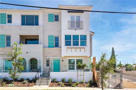 141 E Knox Dr La Habra, CA 90631