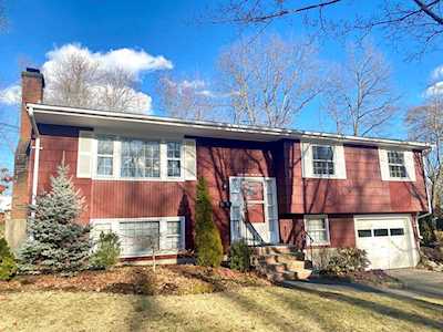23 Harrow Rd Norwood, MA 02062