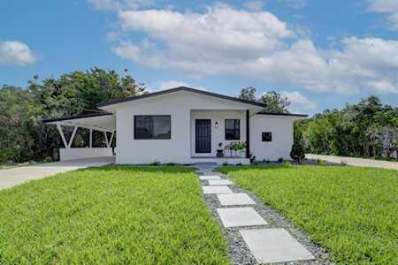 127 NW 6th Avenue Delray Beach, FL 33444