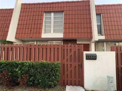 13845 SW 84th St #203 Miami, FL 33183