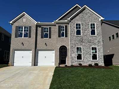9013 Chandlers Cove Ln Knoxville, TN 37922