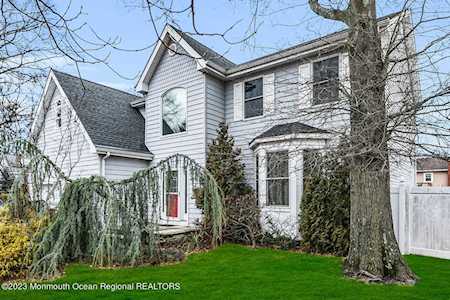 28 Wealthy Ave North Middletown, NJ 07748
