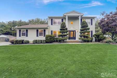 17 Chatham Ridge Drive Freehold Twp, NJ 07728