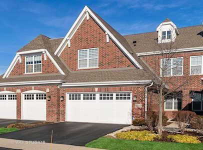 2154 Washington Dr Northbrook, IL 60062