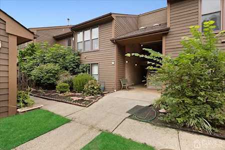 164 Hidden Hollow Court Edison, NJ 08820