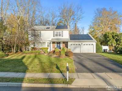 4 Margaret Drive South Brunswick, NJ 08810